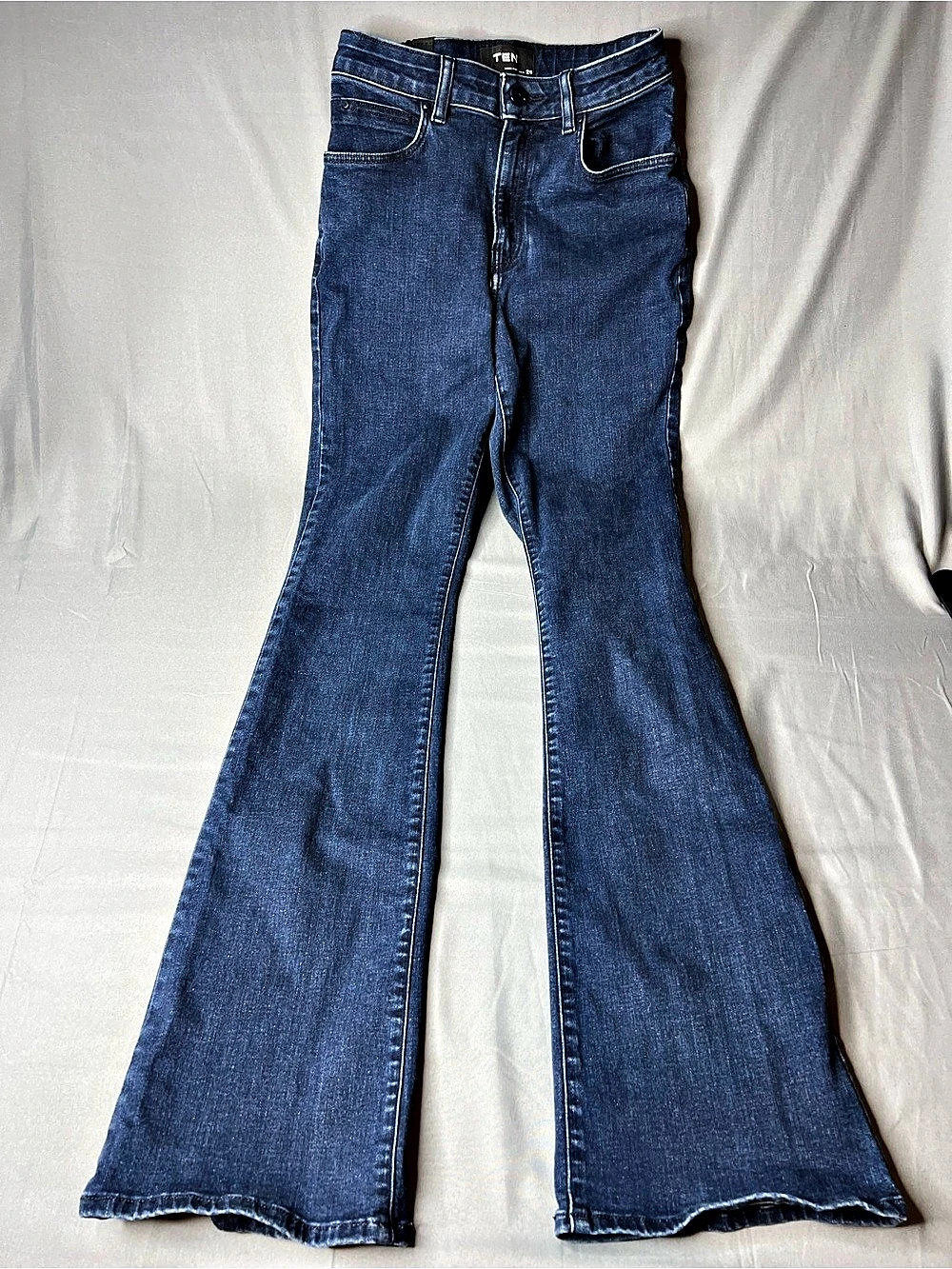 Aritzia TEN Motive High Rise Flare Jeans Dark Blue Size 26 NWT